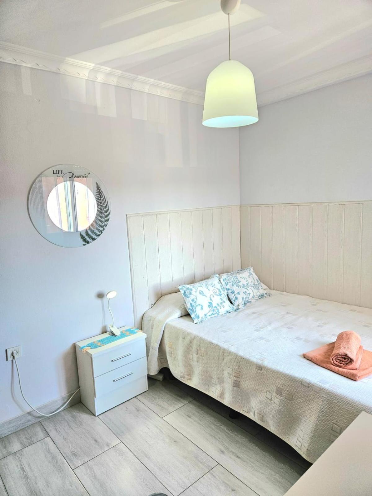 Hotel Habitación Privada a 15 min de la Playa/Piso Huelva Exterior foto