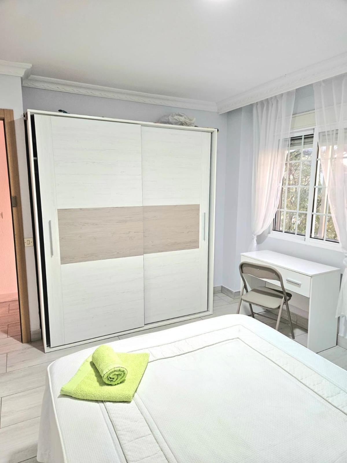 Hotel Habitación Privada a 15 min de la Playa/Piso Huelva Exterior foto